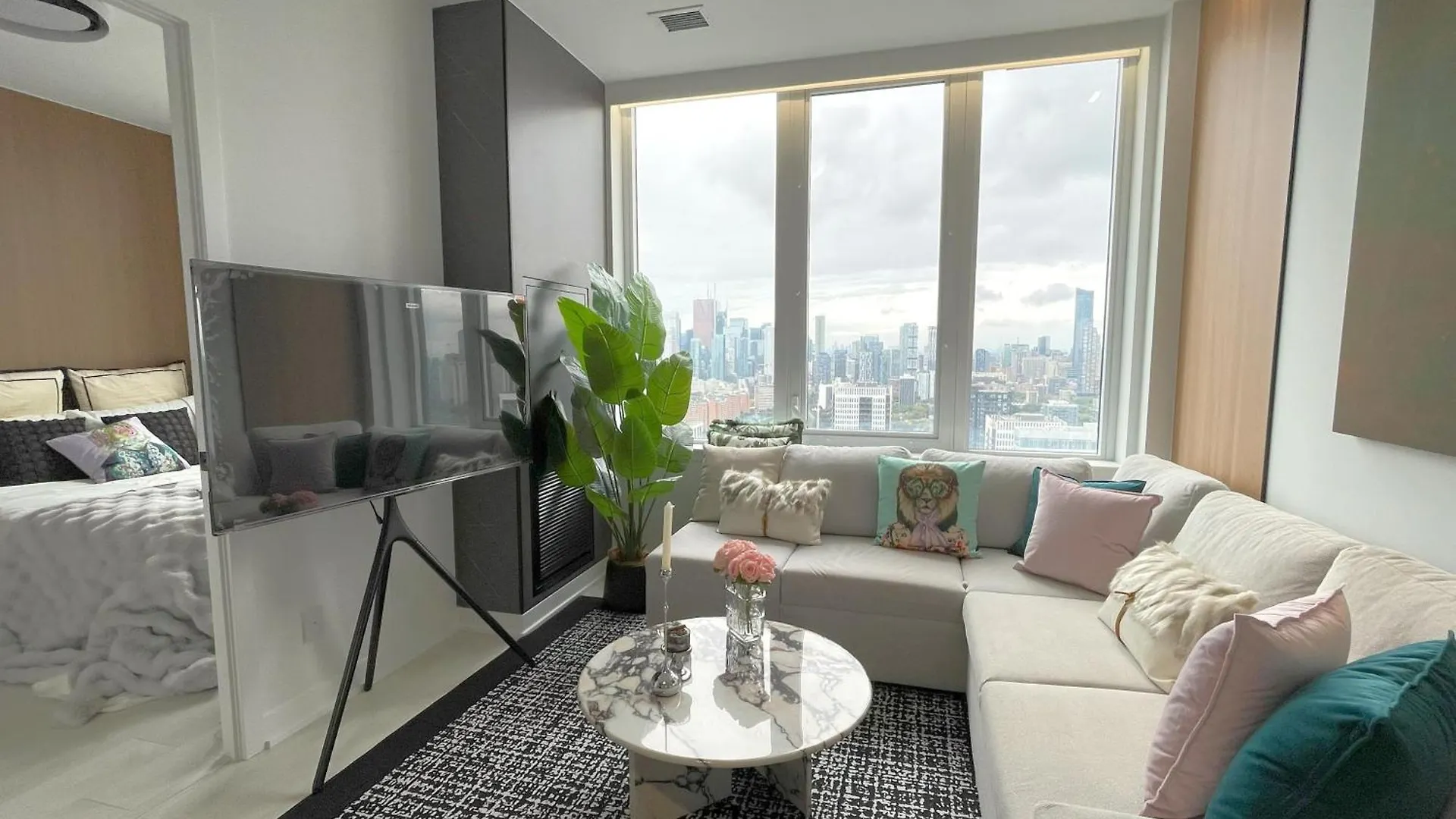 Deluxe Penthouse Two Bedrooms Suites Skyline Cn Tower Lakeview Dt Toronto Infivilla Kanada