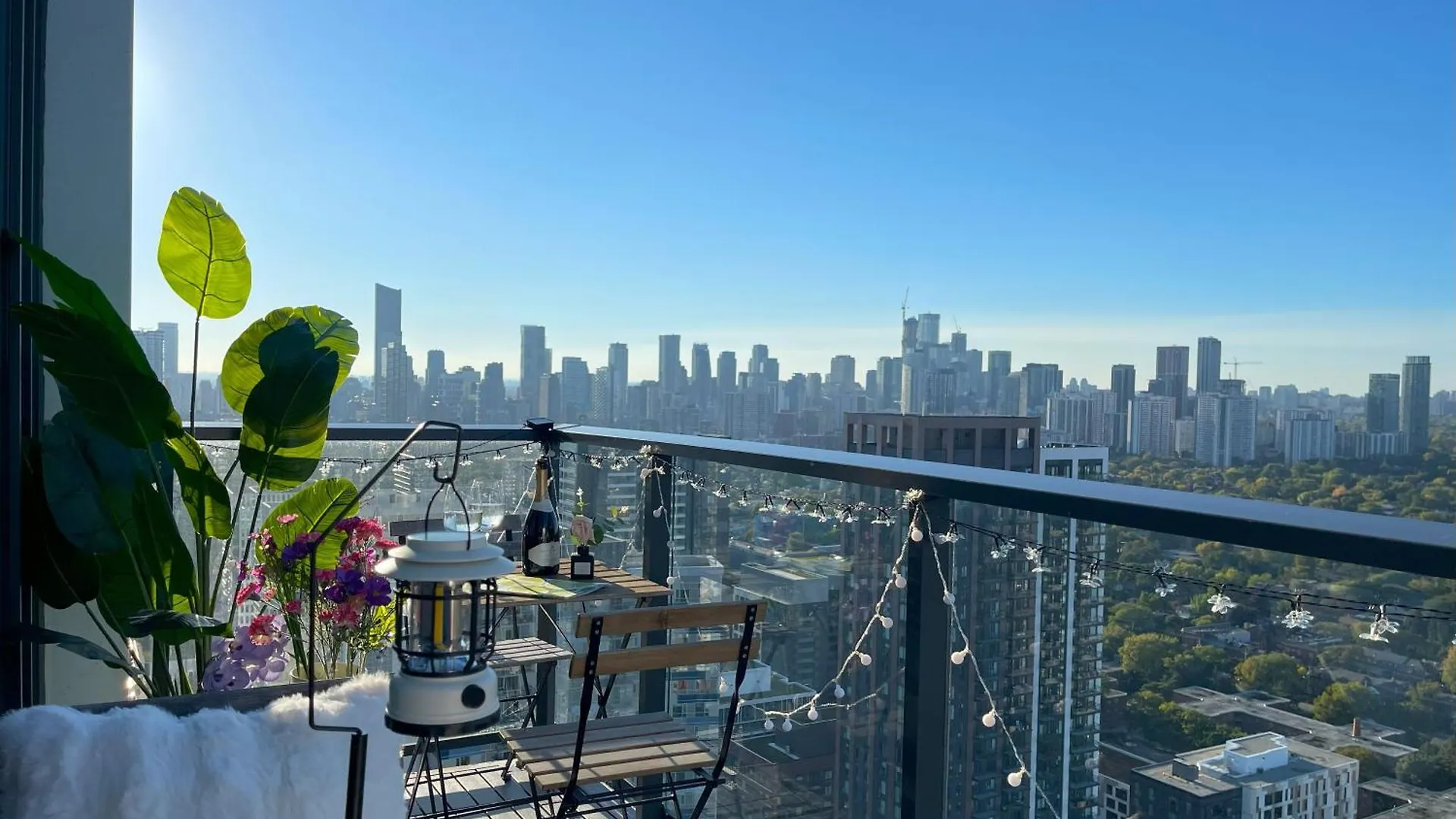 Aparthotel Deluxe Penthouse Two Bedrooms Suites Skyline Cn Tower Lakeview Dt Toronto Infivilla