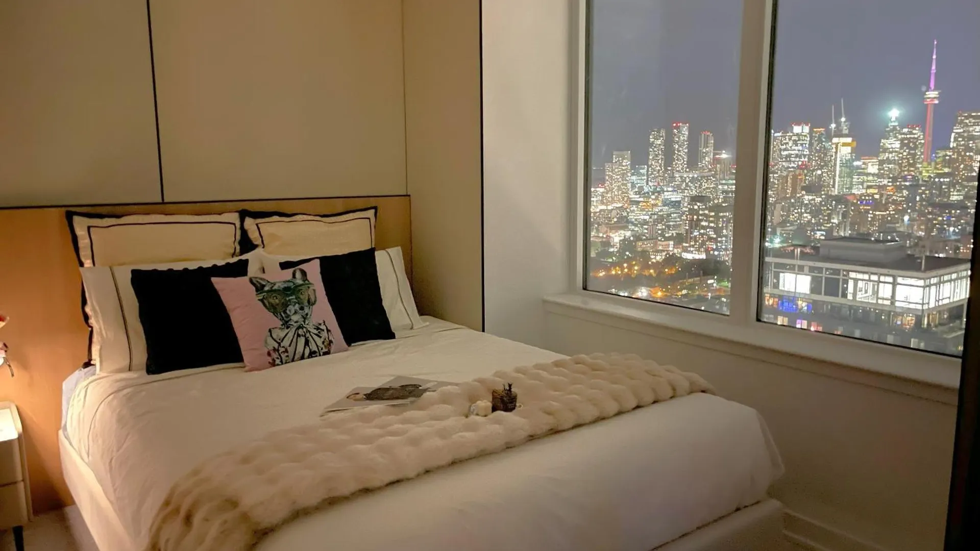 Deluxe Penthouse Two Bedrooms Suites Skyline Cn Tower Lakeview Dt Toronto Infivilla Aparthotel