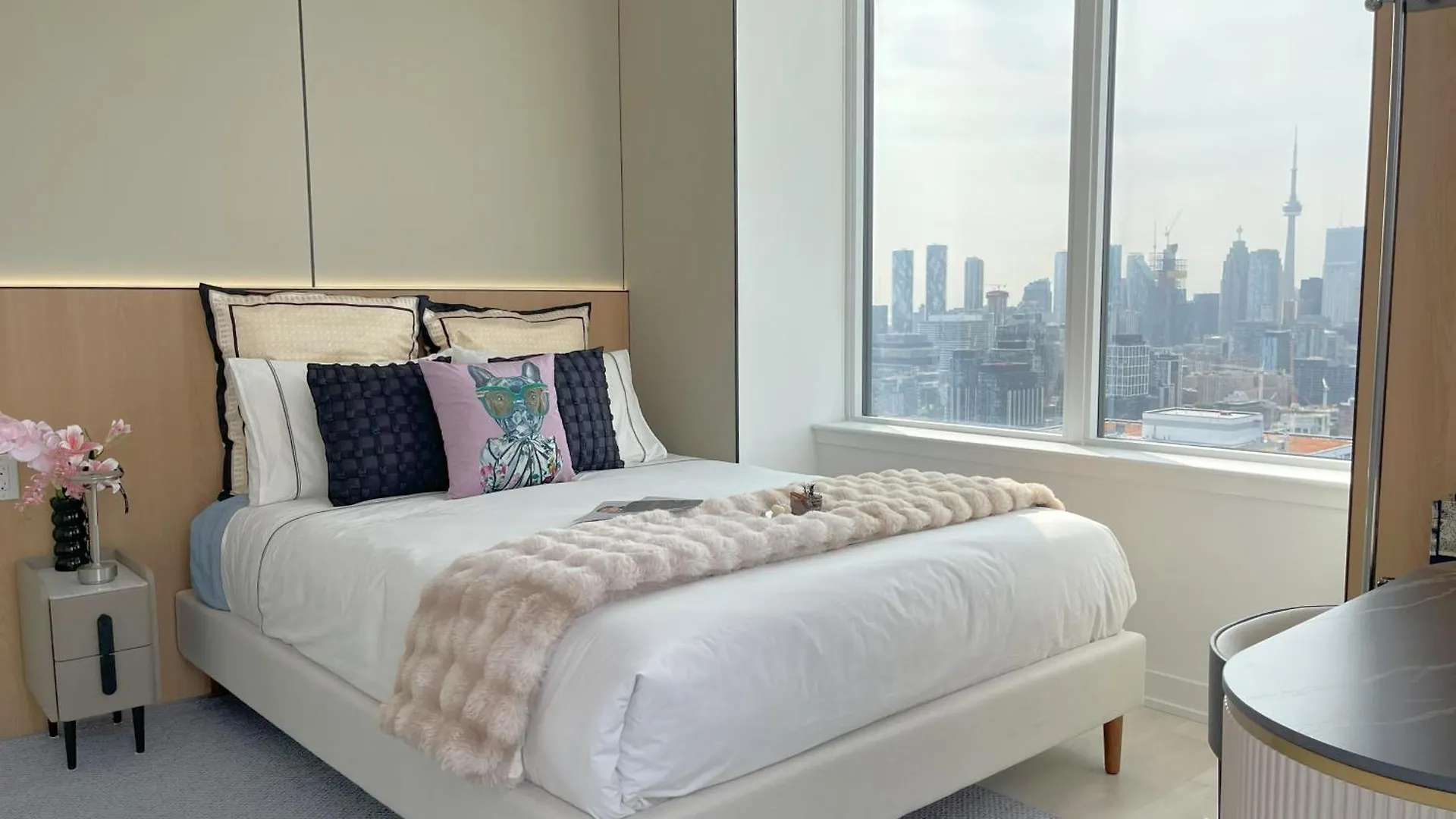 Deluxe Penthouse Two Bedrooms Suites Skyline Cn Tower Lakeview Dt Toronto Infivilla 0*,