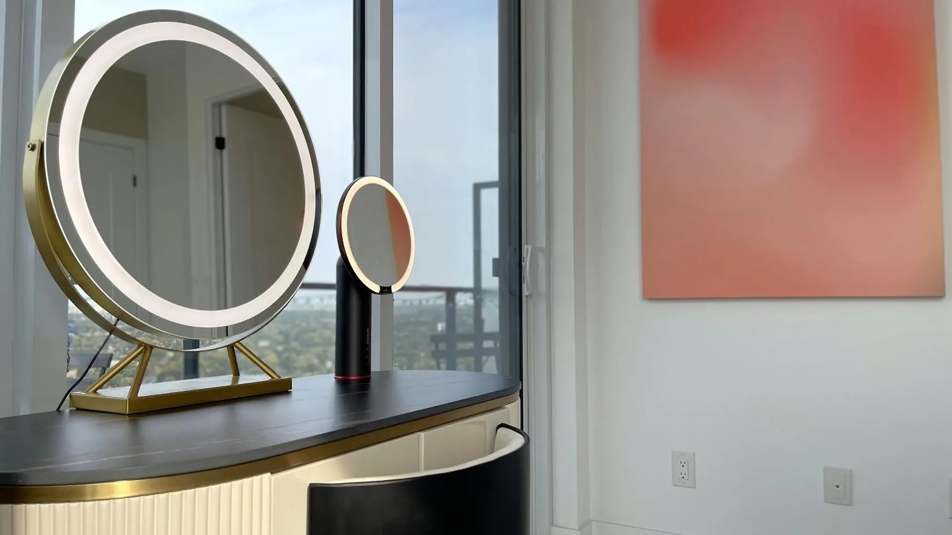Deluxe Penthouse Two Bedrooms Suites Skyline Cn Tower Lakeview Dt Toronto Infivilla Aparthotel