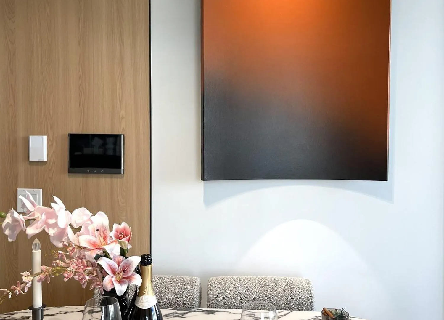 Deluxe Penthouse Two Bedrooms Suites Skyline Cn Tower Lakeview Dt Toronto Infivilla