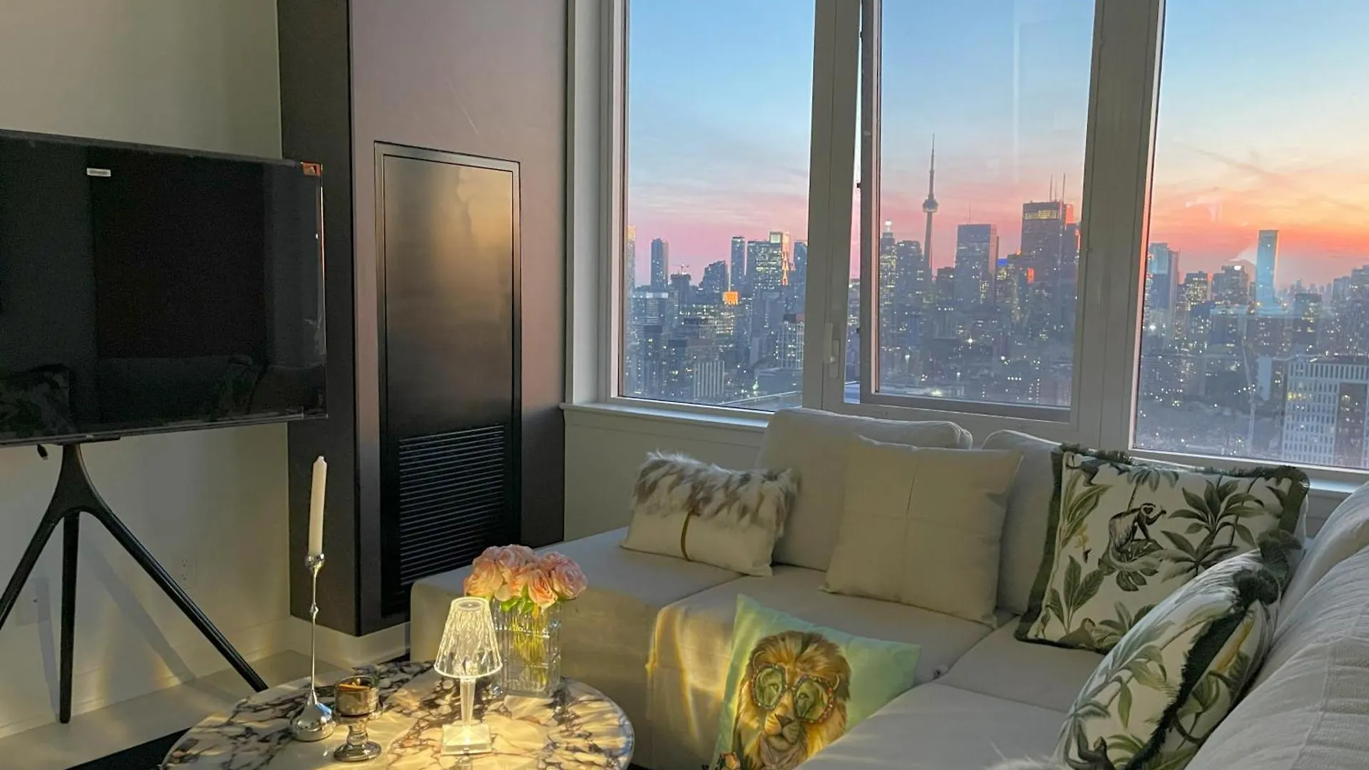 Aparthotel Deluxe Penthouse Two Bedrooms Suites Skyline Cn Tower Lakeview Dt Toronto Infivilla Canada