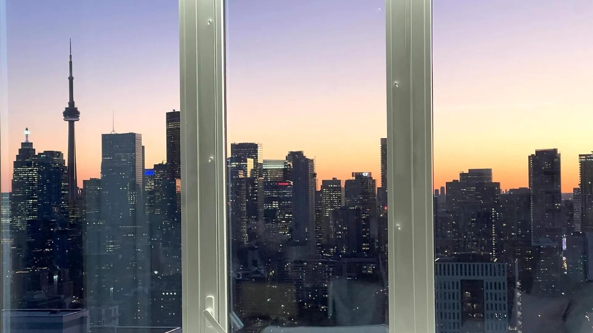 Deluxe Penthouse Two Bedrooms Suites Skyline Cn Tower Lakeview Dt Toronto Infivilla 0*,